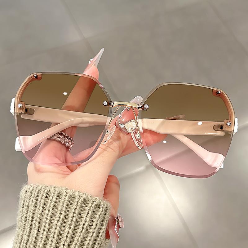 Frameless Sunglasses for Women, Sun Protection and UV Protection, Gradient, Fashionable and High-end Sunglasses