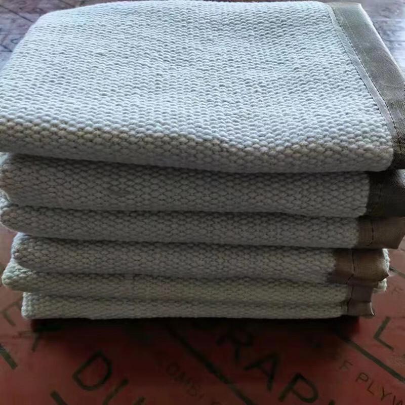 Brangdy Ceramic Fiberglass Fire Blanket