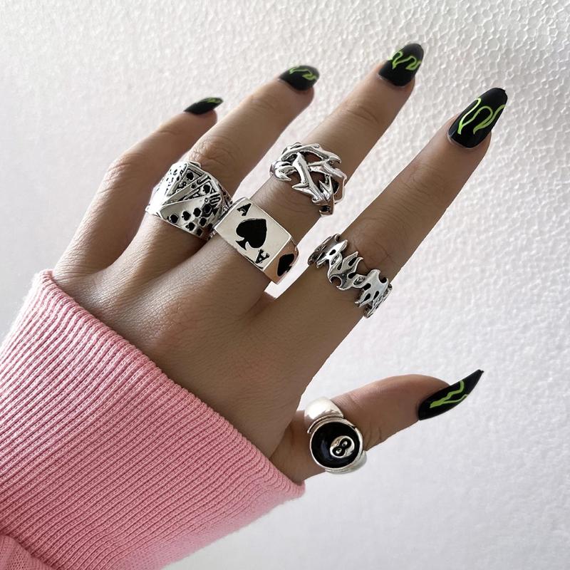 5 Pieces Punk Poker Billiards Rings for Women Funny Goth Hip Hop Retro Fashion Male Couple Birthday Festival Jewelry