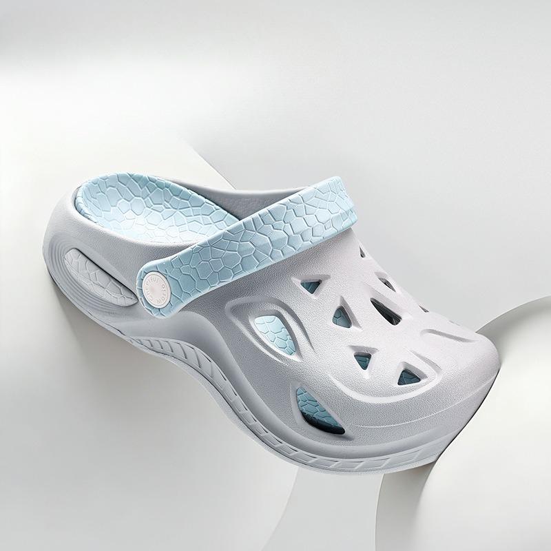 Hole-shaped Shoes - Large Children's Casual Anti-slip Sandals for Beach Use
