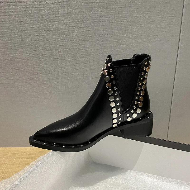 Fashion European and American Thick Heeled Ankle Boots for Women Pointed Toe Fashion Rivet PU Leather Boots Plush Warm Short Boots