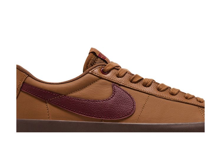 Nike Zoom Blazer Low Pro GT SB 'Light British Tan Dark Team Red'