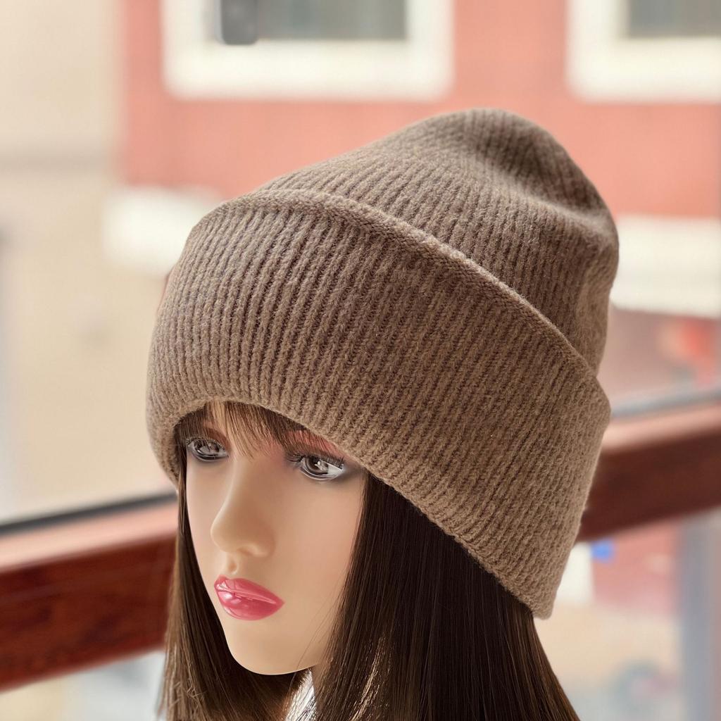 Hat Women's autumn and winter wool hat Japanese cold hat pullover hat Thickened warm knitted hat shows white face