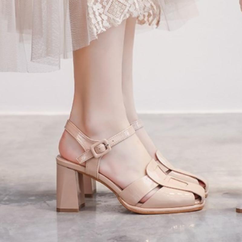 Designer Roman Patent Leather Casual Women Sandals Summer New Square Heel New Party Shoes Baotou Buckle Strap Sandalias De Mujer