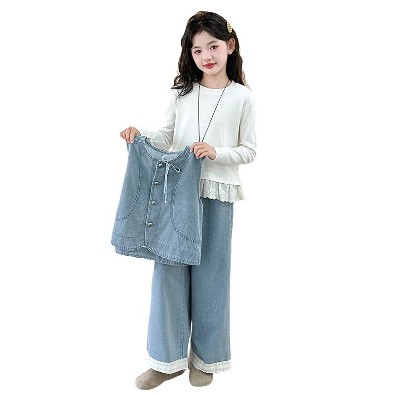 Modny jesienny trzyczęściowy zestaw denimowy dla dziewcząt z koronkową bazową koszulą i kamizelką 2025