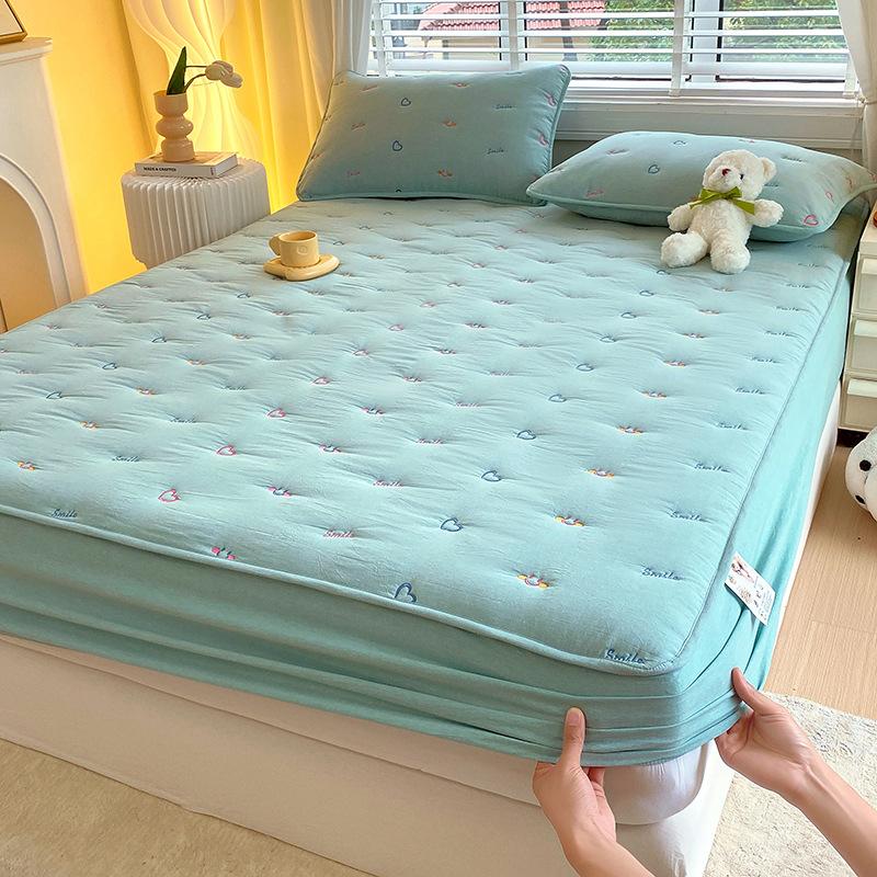 

Cotton Class A Soybean Padded Cotton Embroidered Sheet Cover Three-Piece Protective Cover All-Inclusive Dust Cover pillowcase 48 * 74cm/pair