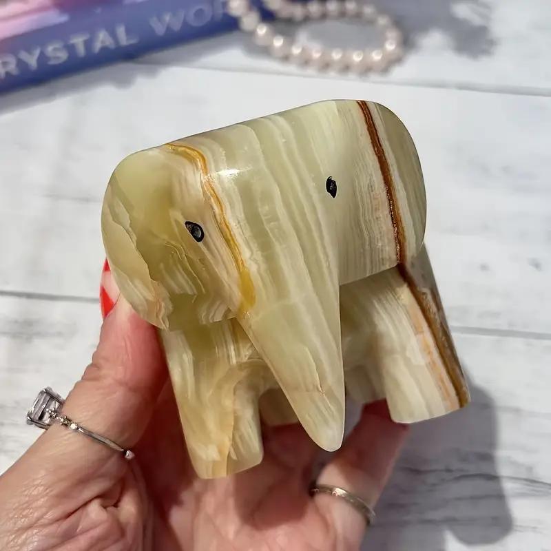 1pc Natural Green Calcite Elephant Shape Candle Holder Afghan Stone Sphere Stand for Home and Office Decoration Holiday Gift