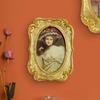 Vintage Gold Oval Picture Frame Antique Ornate Table Wall Mounting Retro Photo Frame for Home Office Decor Old-Fashioned Art