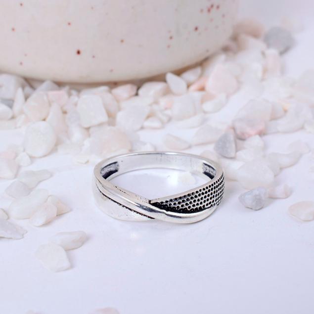 Cross Over Dotted Band Ring, Oxidized Silver Unisex Ring, Rustic Textured Thumb Ring, Modern Boho Statement Gift, Handmade Grunge Jewelry