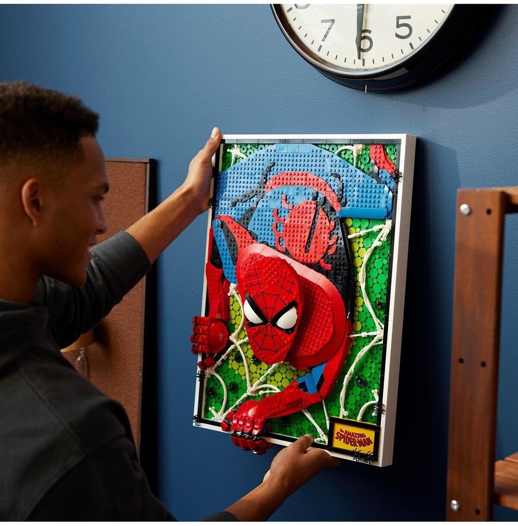 LEGO конструктор Art – Удивительный Человек – паук (31209)