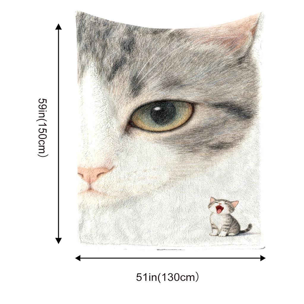 Close-up of a cat's eyes Flannel printed blanket suitable for all seasons suitable for living room office sofa and travel