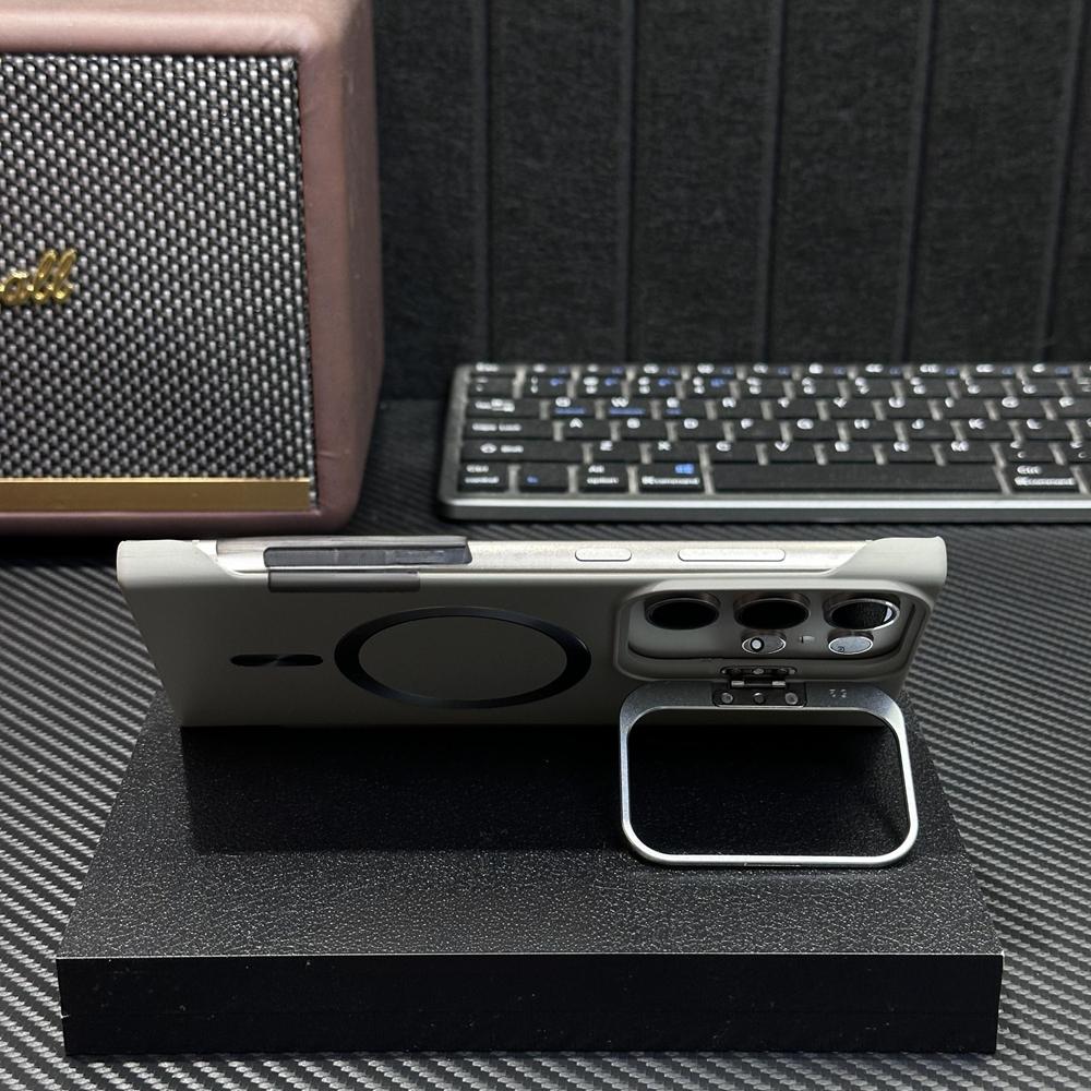 Luxury Broderless Magnetic Camera Stand Holder Case For Samsung S26 Ultra S25 FE S24 Plus For Magsafe Wireless Charging Cover