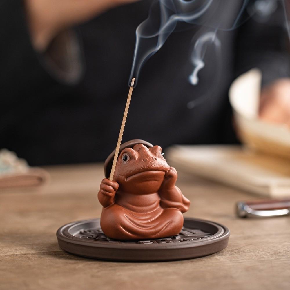 Zen Chinese Style Tabletop Incense Base Toad Fairy Ceramic Toad Censer Holder For Household Aroma
