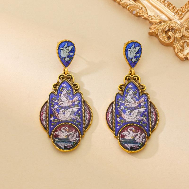 Vintage Messenger Swan Earrings Elegant Niche And Light Luxury Court-Style Earrings Enamel Painted Jewelry Gift For Women