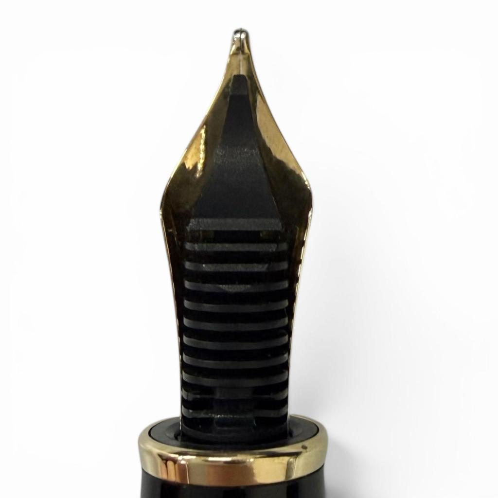 Excellent MONTBLANC fountain pen Meisterstück Classic black 14K mens Used