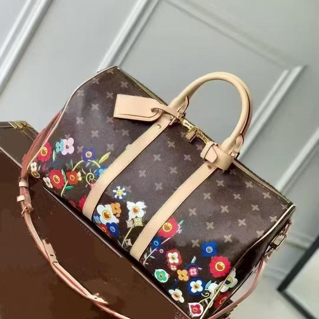 Trendy Genuine Leather Multi-Functional Crossbody Travel Bag - Fashionable, Versatile, and Spacious