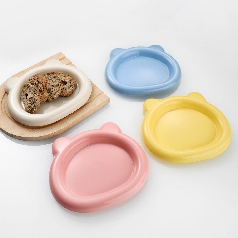 Durable Plastic Bear Shaped Pet Plates Food Grade Unbreakable Cat Food Plates Colorful Stackable Pet Snack Dish Daily Use