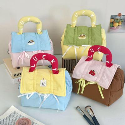 Chic Portable Makeup Bag with Handle - Spacious & Soft Design for Comfortable Travel