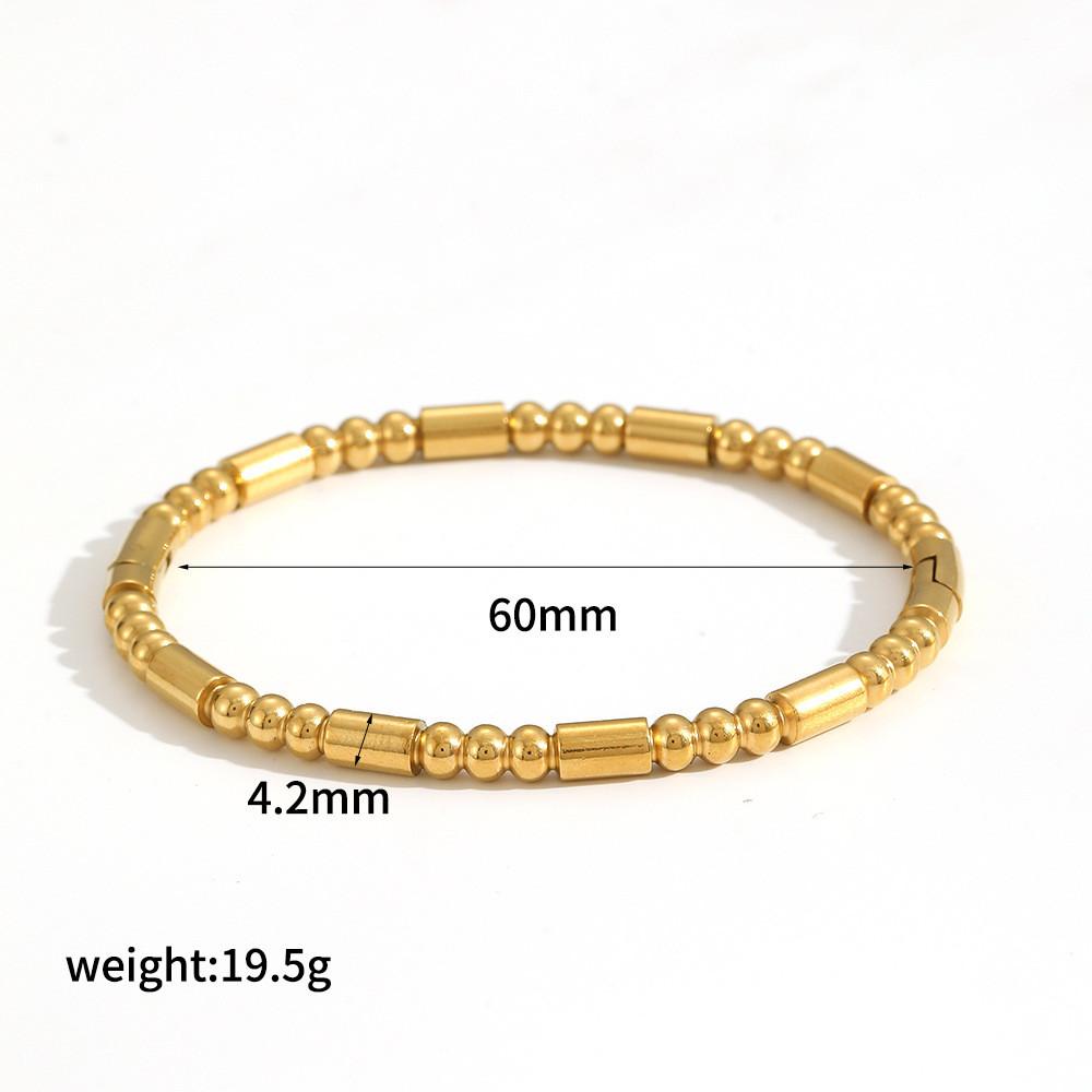 Retro Stainless Steel Bracelet For Ladies With Electroplated Finish For Casual Wear