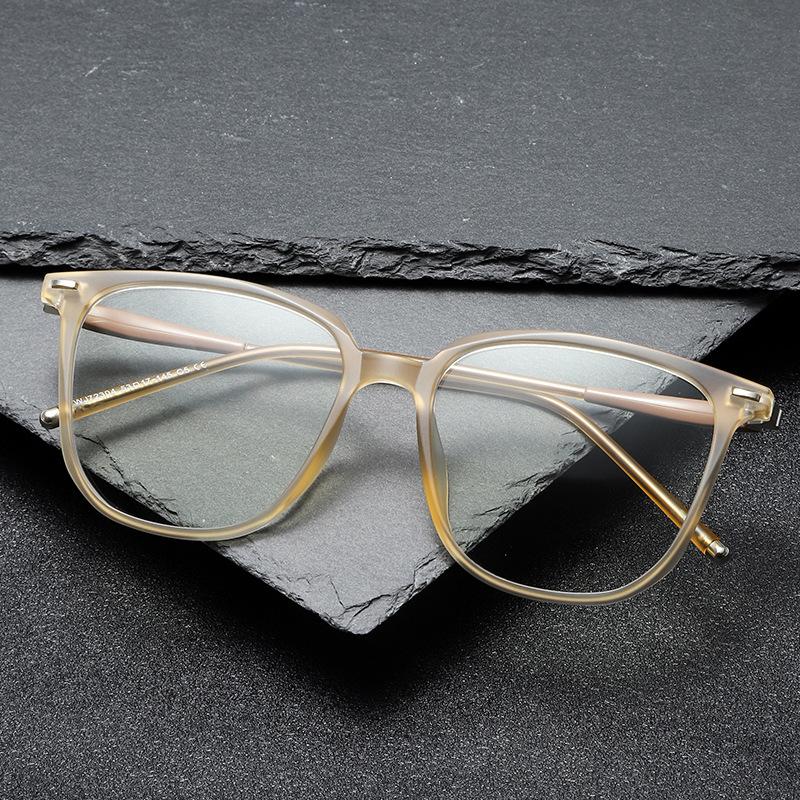 Latest Japanese and Korean Myopic Flat Glasses Frame for Man and Woman Vintage Retro Stylish Big Frame Optical Prescription Eyeglasses