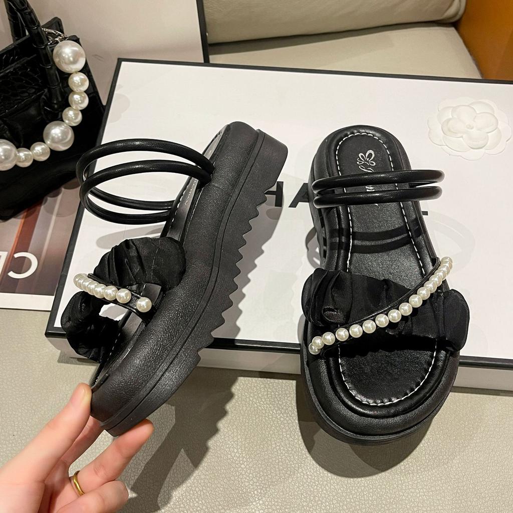 Internet Celebrity Slippers Wear Summer Women 2025 New Pearl Fairy Wind Two Wear Thick-soled Small Fragrant Beach Sandals