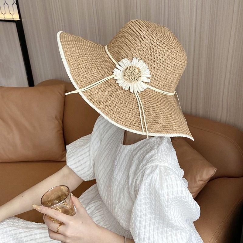 Women's Fashionable Summer Large Brim Straw Hat for Sun Protection and UV Resistance, Beach and Seaside Sunshade, Foldable Sun Hat