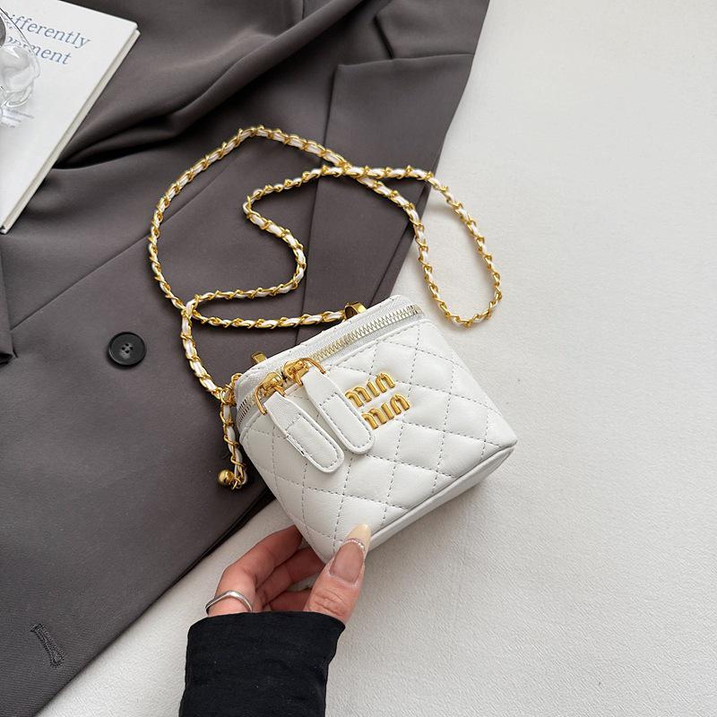 Štýlová mini taška cez rameno: Voňavá Štýlová Crossbody taška s retiazkou