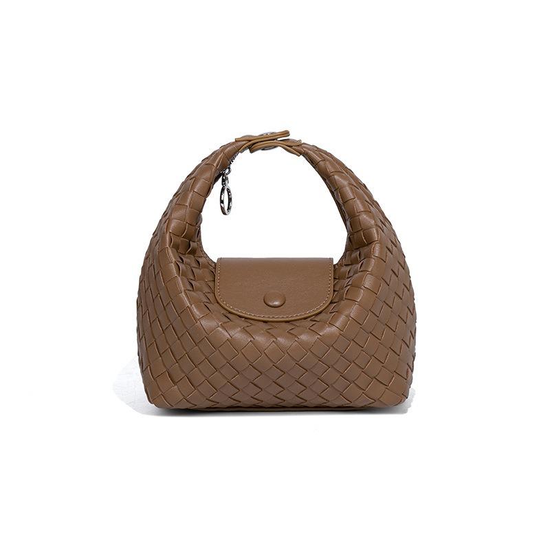 New hand-woven crescent bag fashion trend shoulder bag niche design messenger bag versatile simple handbag