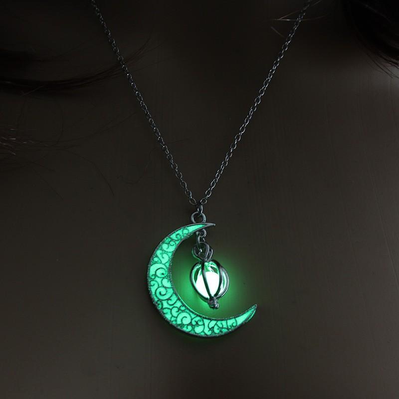 

Hollow Crescent Moon Pendant Necklace with Birdcage Design and Luminous Bead Pendant Chain Jewelry for Women and Girls