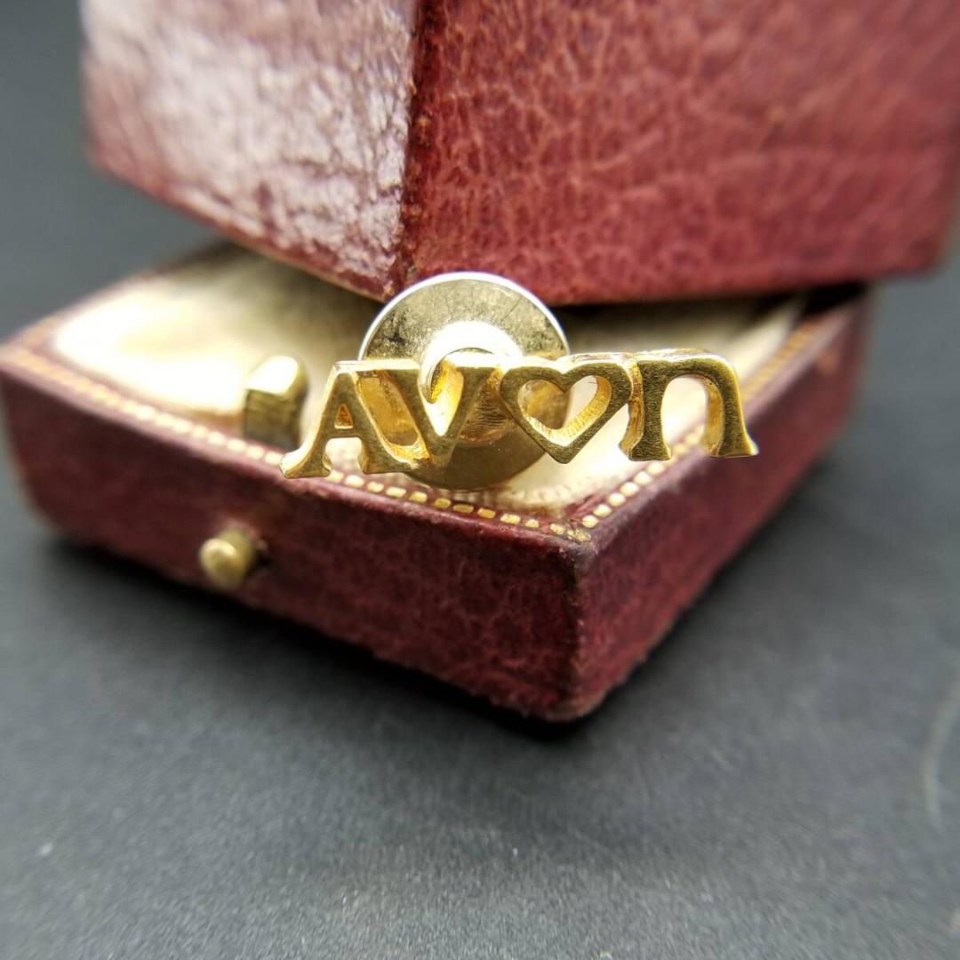 

[Б/У] AVON Logo Vintage Pin Lapel Pin Gold Tone Small Size Les