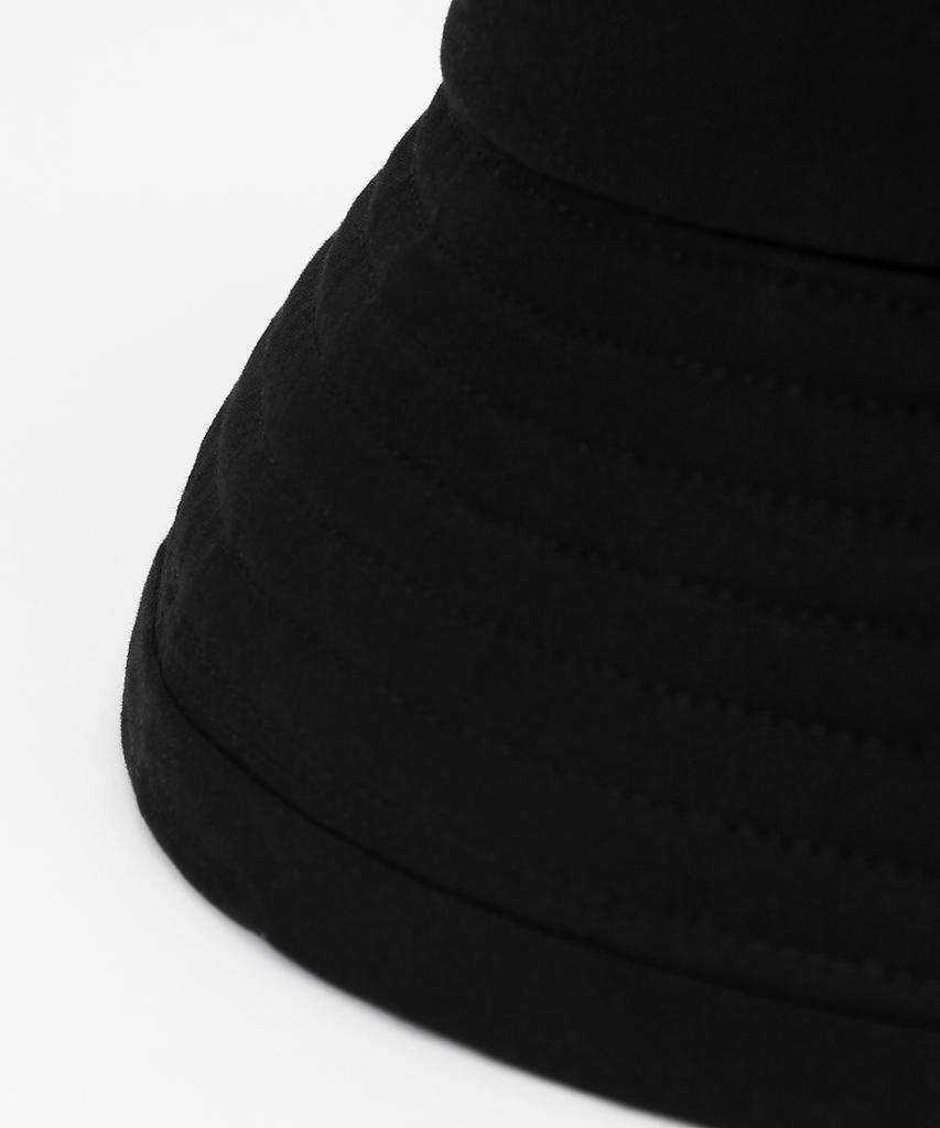 Eondeokeonteulolseutyudio Cotton Bucket Hat Drop Bucket / D Bio / Black
