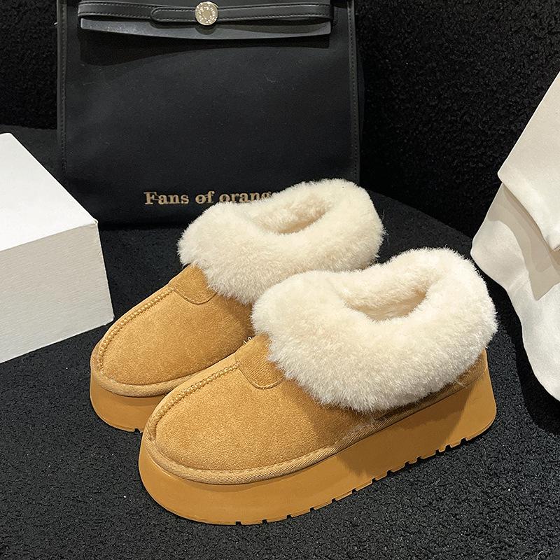 Thick-soled Snow Boots for Women's 2025 Winter New Plush and Thickened Fashionable Large Cotton Shoes with One Foot On the Bread Fluff Shoes
