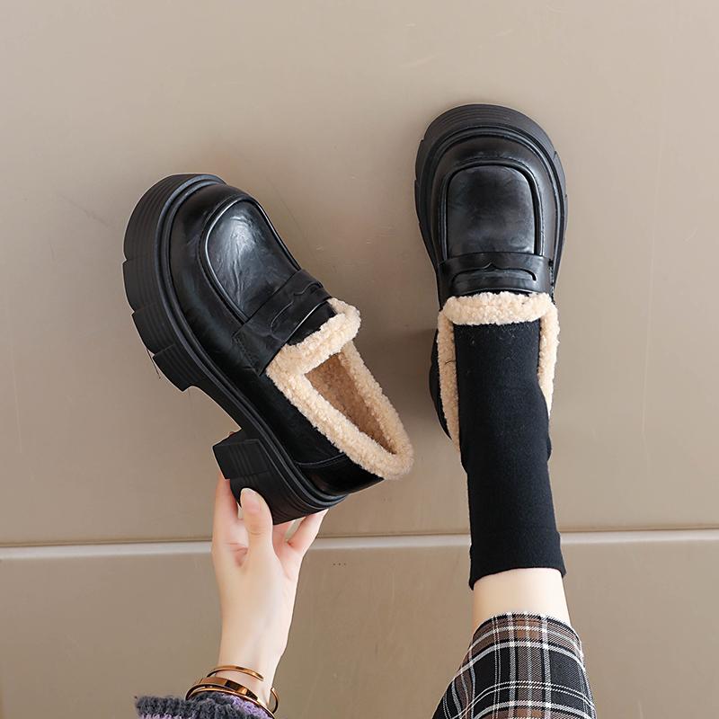 TUINANLE Winter New Plush Lined Loafers Women's Retro Chunky Platform Fluffy Leather Shoes Comfortable & Warm