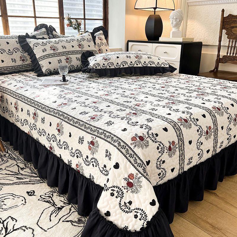 Four Piece Bed Cover Cotton Quilted Bed Sheet Set Non Slip Mattress Protector With Pillowcases For All Seasons Bedding Essentials