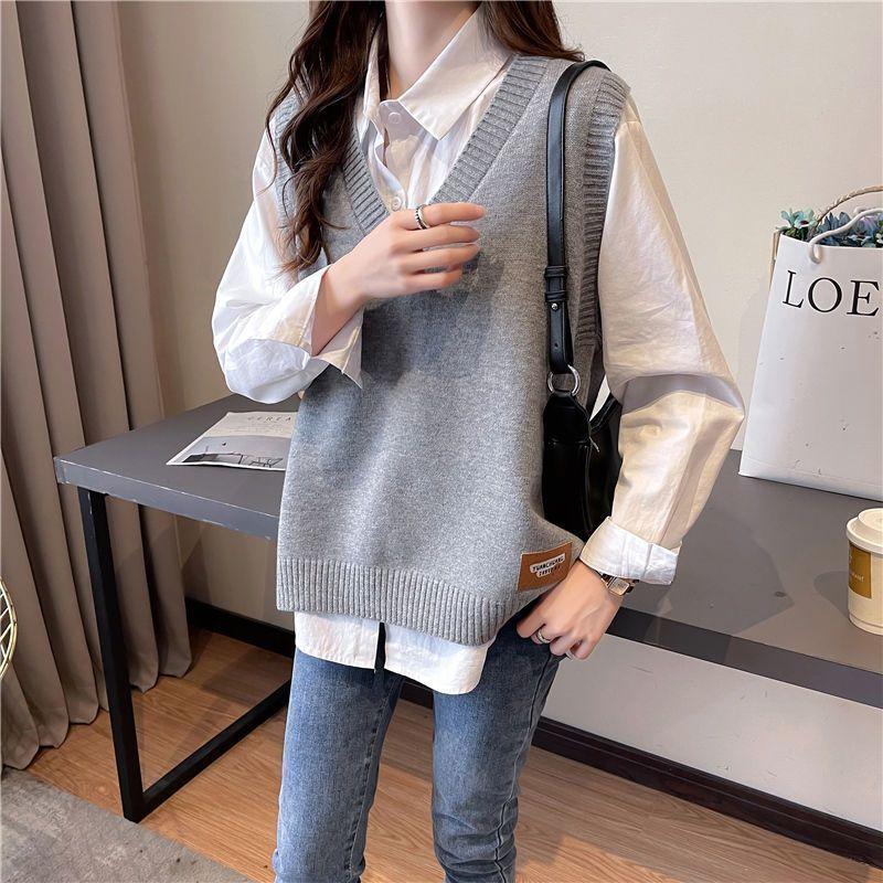 V-neck Knitted Vest for Women In Autumn Loose Vest Lazy Style Layering Over Sleeveless Waistcoat and Waistcoat