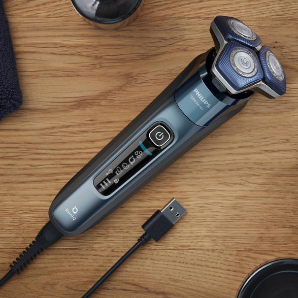 Philips Shaver Series 7000 S7882/55 with Phone App