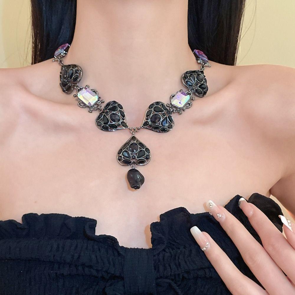 Vintage Heart Rhinestone Necklace Hollow Out Heart Drop Earrings Necklace Earrings Party