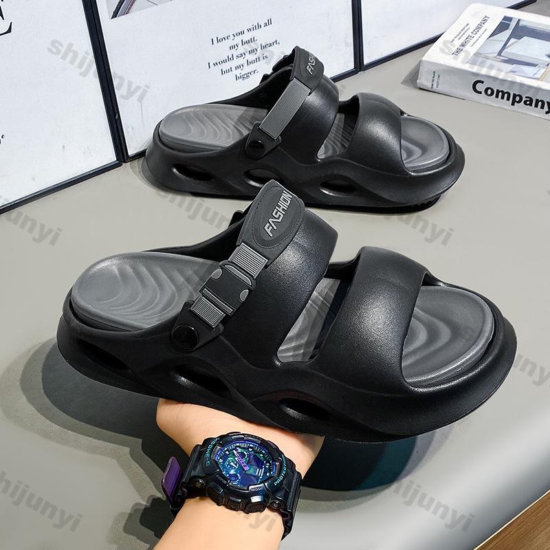 Fashion Men's Sandals New Summer Outdoor Breathable Soft Sole Non Slip Sandals Lightweight Comfortable Fashion Height Increase Slippers