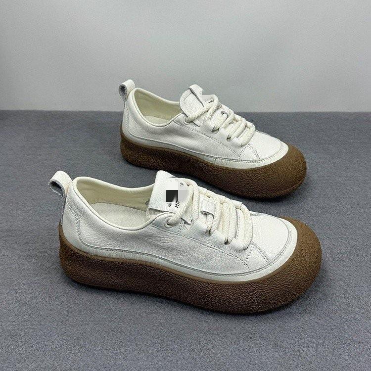 Retro soft baseplate shoes women's 2025 autumn new casual single shoes versatile comfortable non-slip mountaineering shoes sports women's shoes