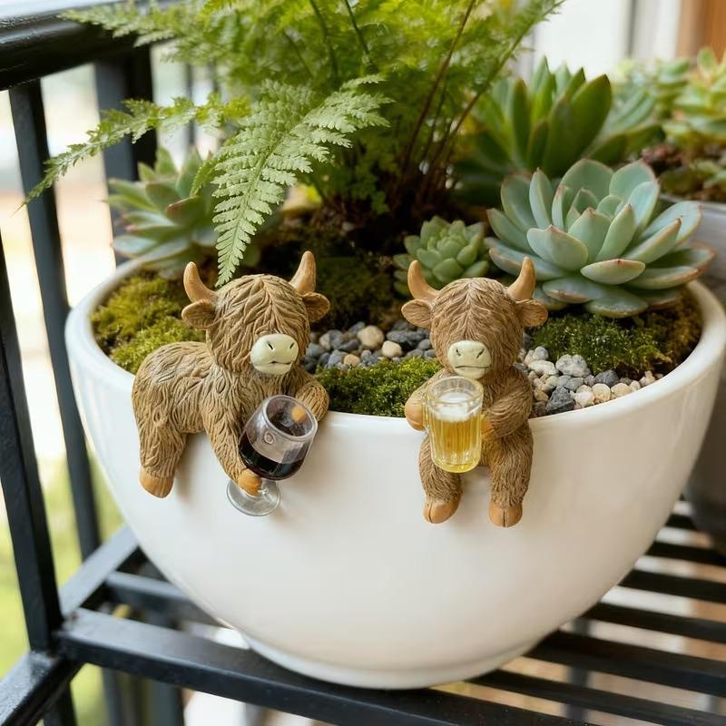 Colgador de Maceta de Vaca Adorno de Vaca Bebiendo Cerveza Personalizado Decoración para Borde de Maceta de Jardín Figura de Vaca Divertida para Balcón
