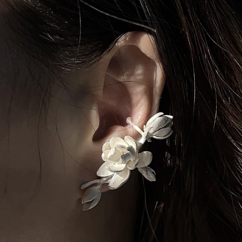 1Pc White Jasmine Earrings Vintage Style Elegant Ear Studs For Women Men'S Jewelry Accessories Party Gifts