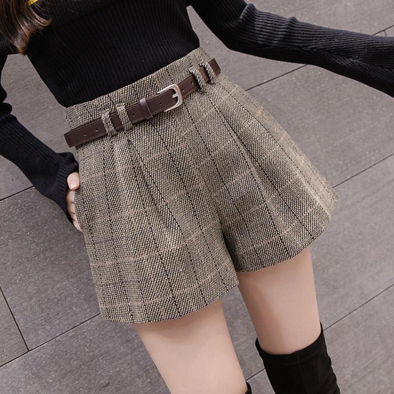 2024 Spring/Autumn High-Waist Plaid Woolen Shorts with Belt for Women – Fashionable Slim Fit