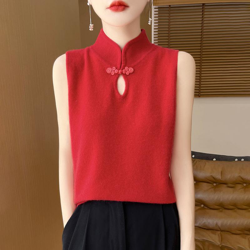Stand-up collar disc-buckled knitted vest women's niche retro pure desire wind sleeveless top stacked with bottoming shirt