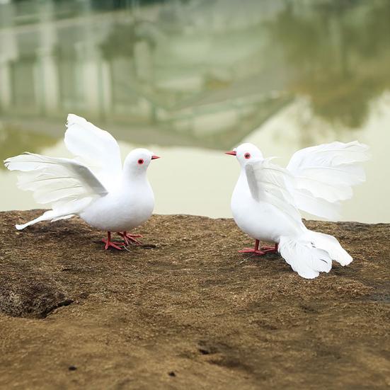 White Lifelike Artificial Bird Figurine Realistic Feathered Fake Peace Birds Ornaments for Christmas