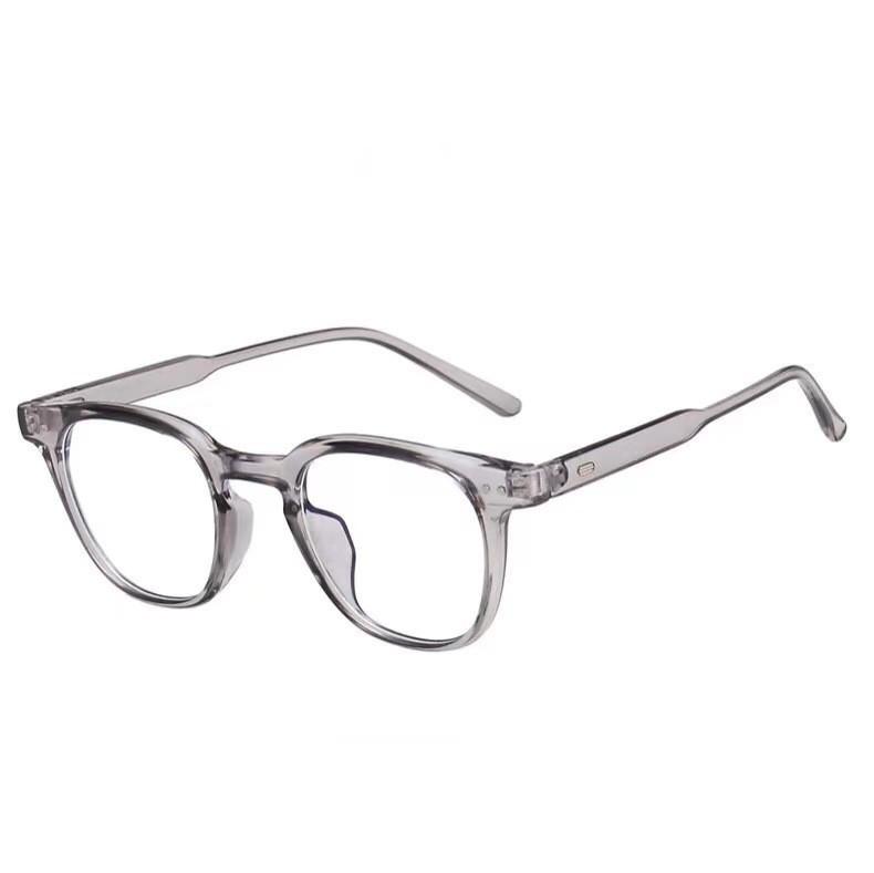 Women's Retro Square Black Frame Glasses - Bare Face Enhancement for Small, Round Faces, Myopia-Friendly