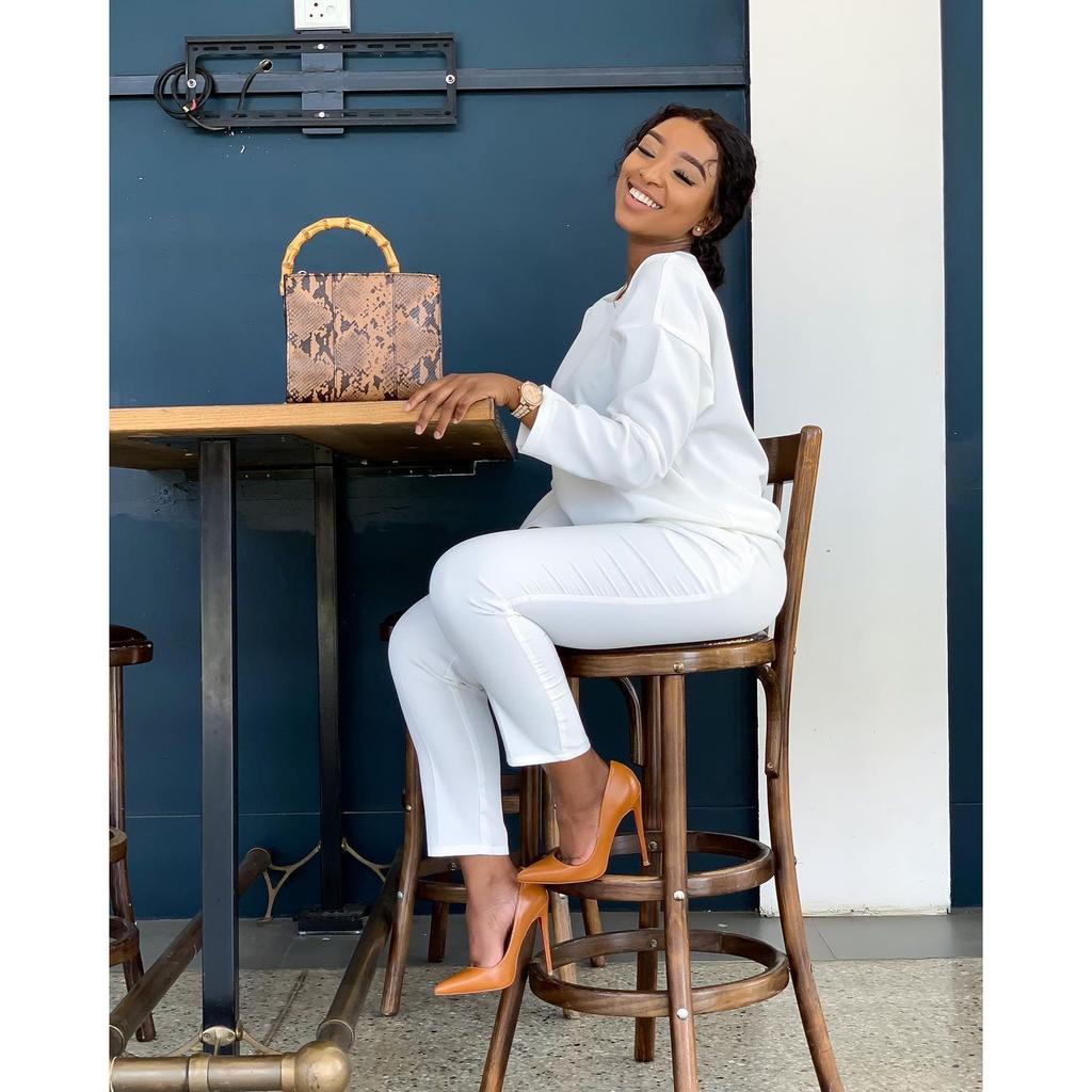 2025 Frühling Herbst Damen Dickes Stoff Zweiteiler, Rundhals Locker Geschnittenes Oberteil mit Bequemer Hose, Lässiges Einfarbiges Koordiniertes Outfit für Alltagskleidung