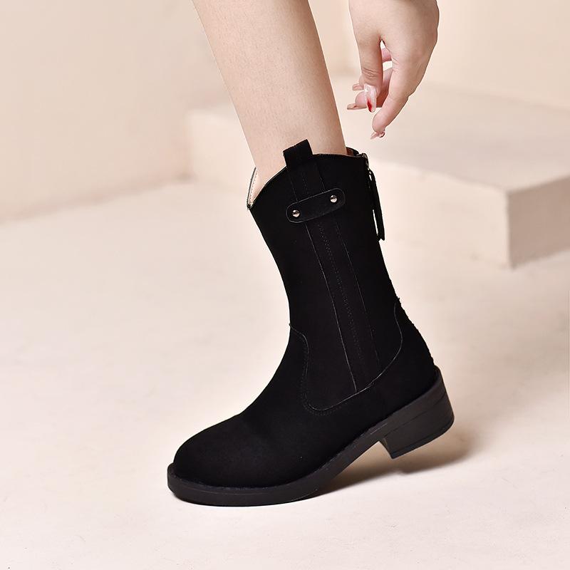 

Western cowboy boots women s retro 2025 autumn new suede fashion short boots British soft bottom low heel Martin boots 35
