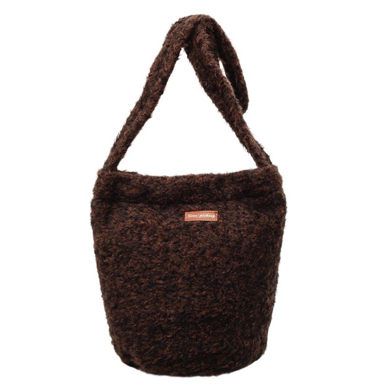 Autumn New Retro Plush Large-capacity Bucket Bag Versatile Shoulder Niche Casual Messenger Bag