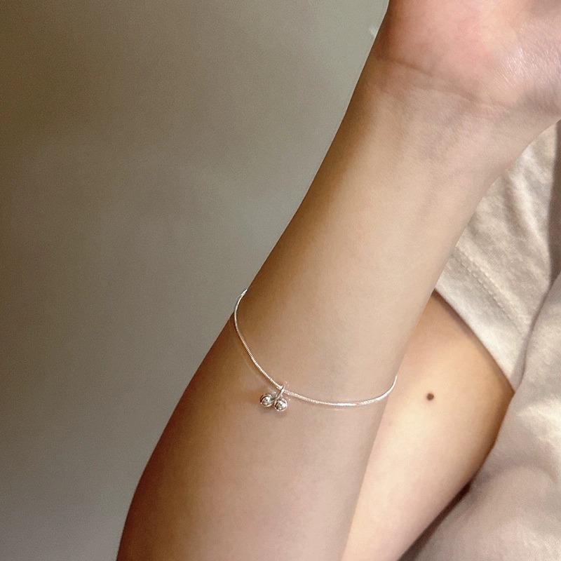 Korean Version of Niche Design Cherry Bracelet Korean INS Simple Fashion Personalized Jewelry