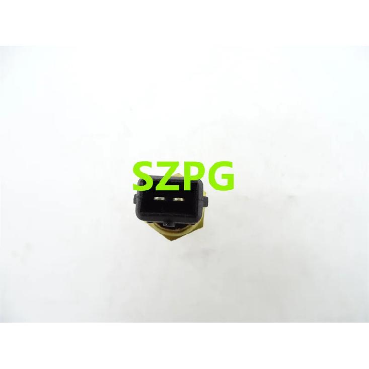 Apply to DEUTZ TCD2013L04 2V Spare Engine Parts Temperature Transmitter Sensor 01182702 0118 2702